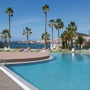 New Refurbished Seafront Los Cristianos Disabled Friendly Apt Arona (Tenerife)